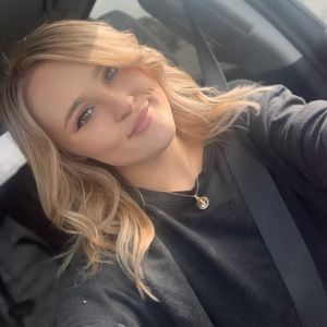 Meet your Posher, Savannah